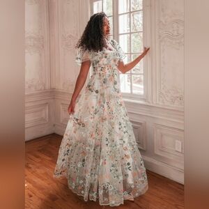 NWT JESSAKAE FOREVER Floral Embroidered Maxi Dress M